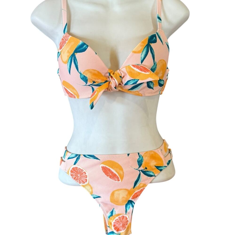 Shade & Shore Peach Bikini with Oranges print Top 32B Medium Bottom